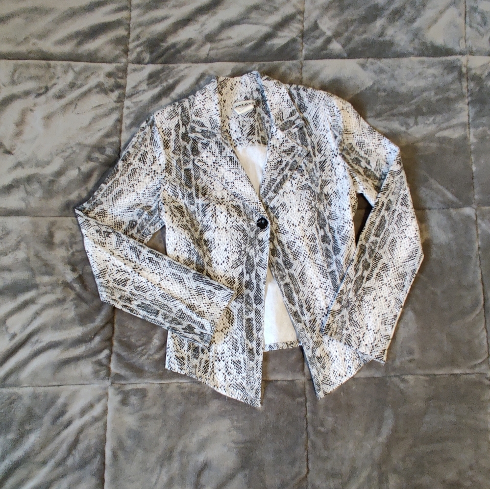 Jalate black/white snake skin print blazer 11